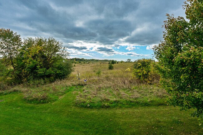 Building Photo - 2930 Glacier Way