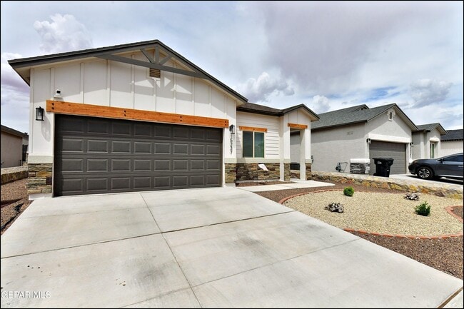 Building Photo - 15237 Ambition Ave