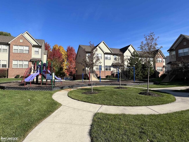 Building Photo - 45738 Utica Park Blvd