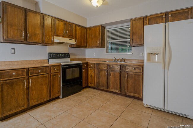 Building Photo - 209 Brenda Dr