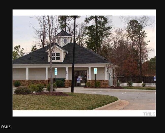 Building Photo - 553 Writers Way