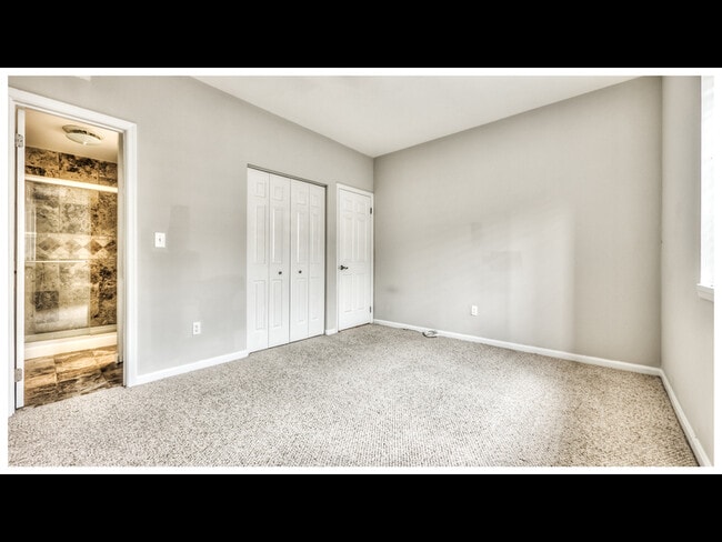 Building Photo - 148 E Clement St