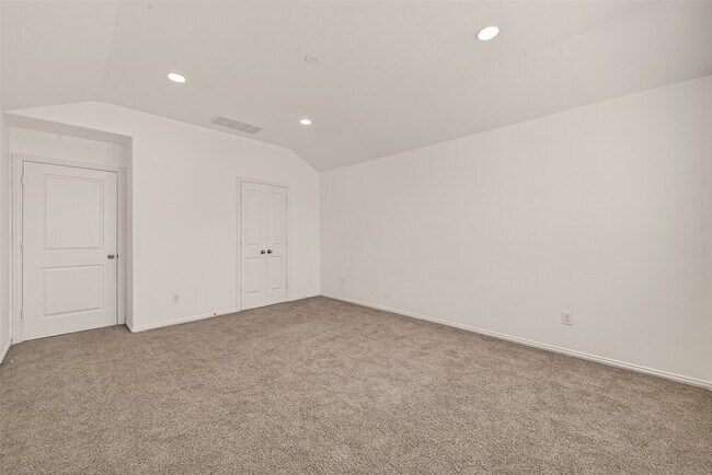 Building Photo - 16039 Cypress Farms Dr