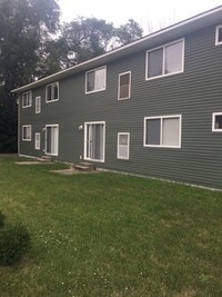 Building Photo - Willow Manor Apartments