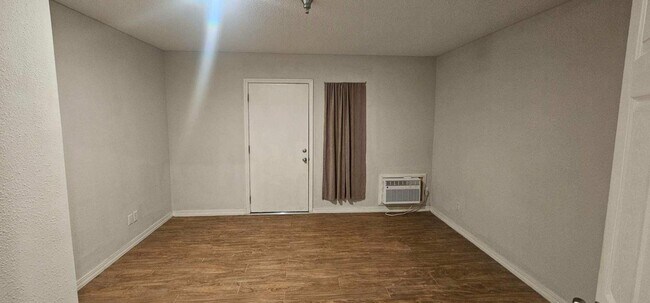 Building Photo - 13162 MO-13