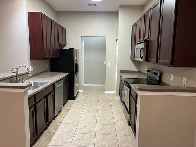 Building Photo - 13848 Herons Landing Way