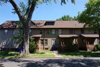 Building Photo - 1156 Dewey Ave