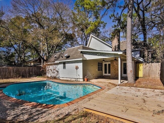 Building Photo - 10519 Laneview Dr