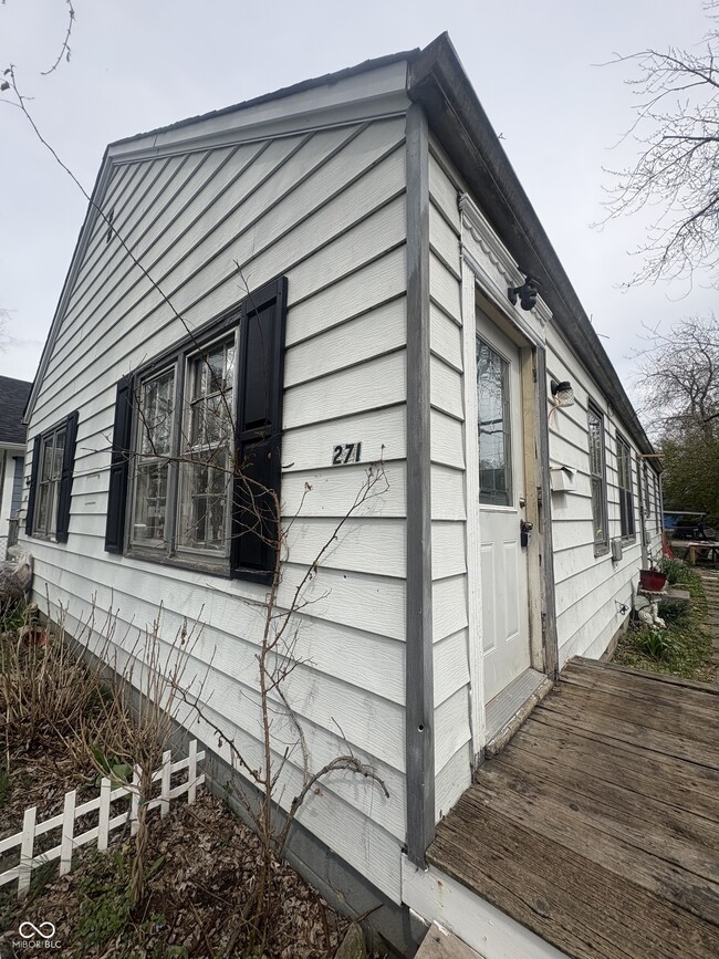 Building Photo - 269 S Dearborn St