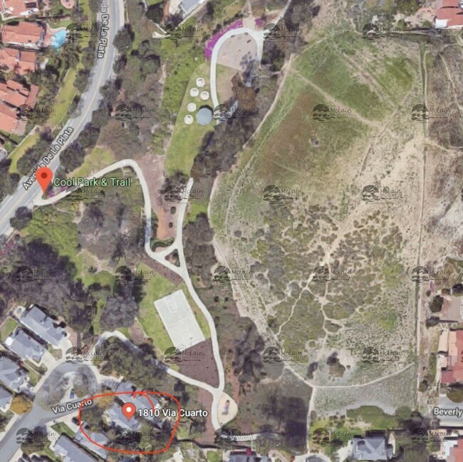 Building Photo - 3 Bedroom, 2.5 Bathroom in Rancho Del Oro!