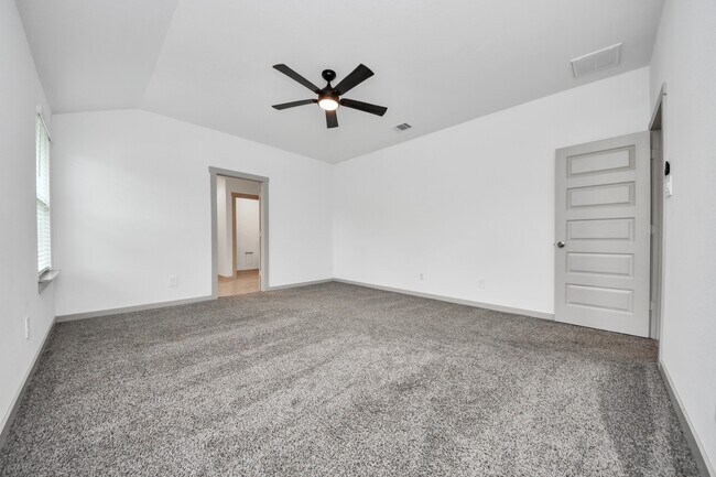 Building Photo - 1118 Hyde Lk Ln