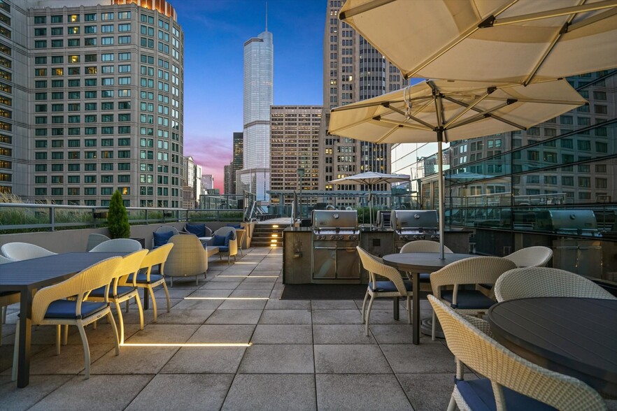 Building Photo - 352 E North Water St