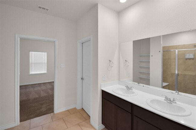 Building Photo - 604 Gunsmoke Trail