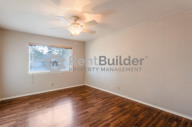 Building Photo - CALL US TODAY AT (505) 808-6467 TO SCHEDUL...