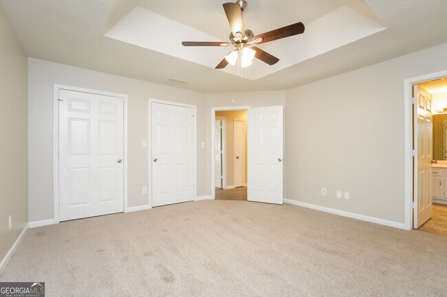 Building Photo - 7127 Hazelwood Dr