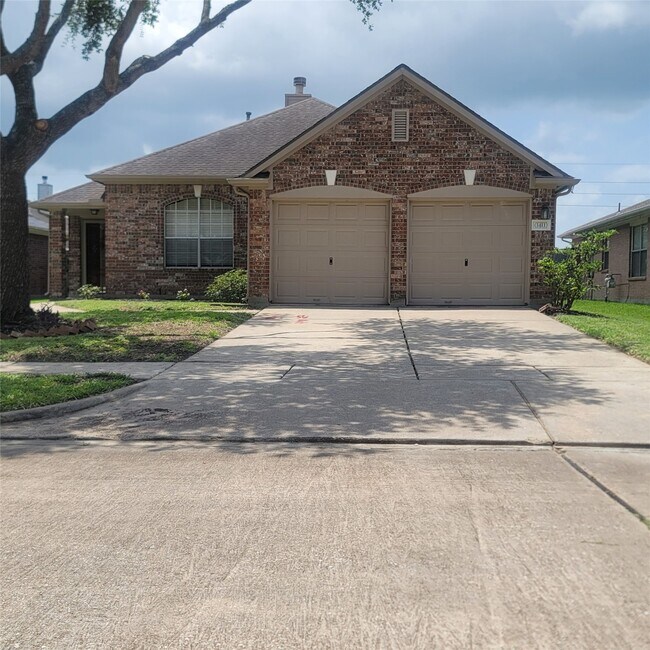 Building Photo - 1411 Hunter Ridge Ct