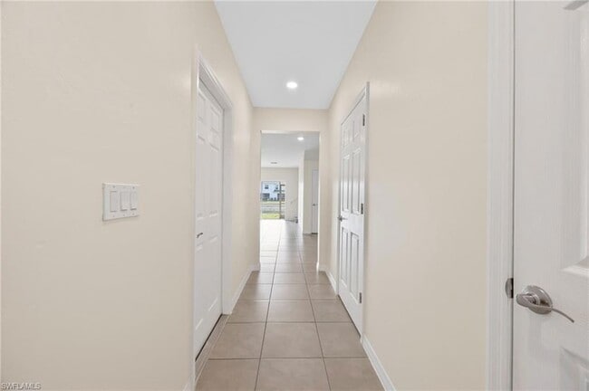 Building Photo - 15484 Wildflower Cir