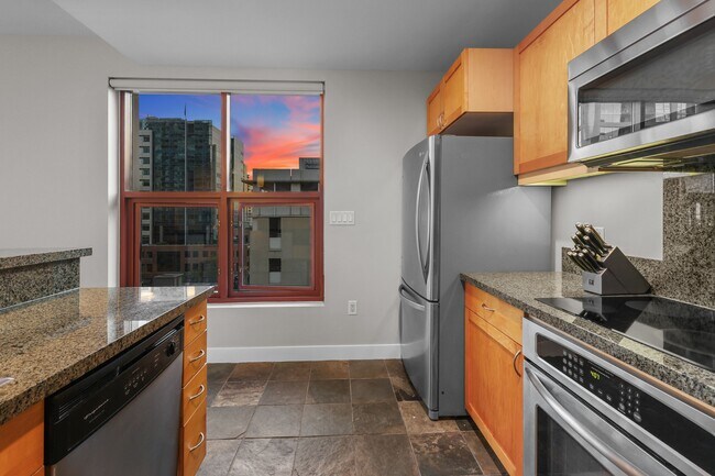 Building Photo - 1150 J St