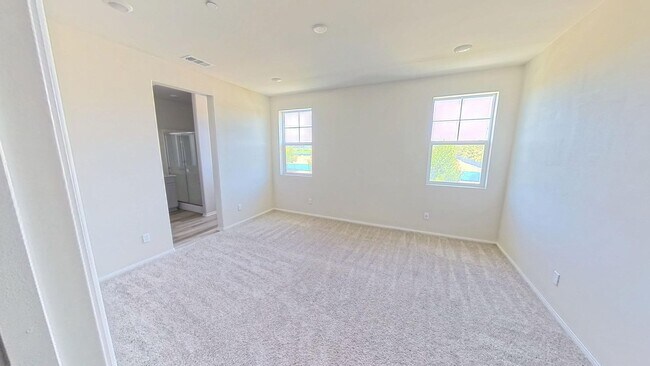 Building Photo - 40186 Birchfield Dr