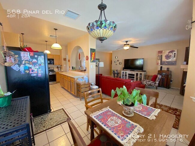 Building Photo - 568 Pinar Del Rio Dr