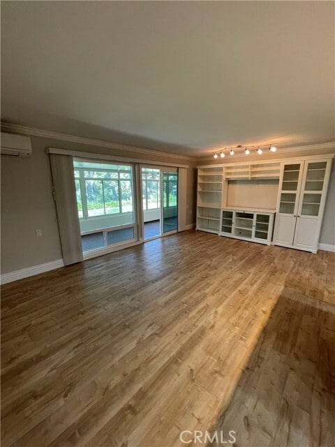 Building Photo - 638 Avenida Sevilla