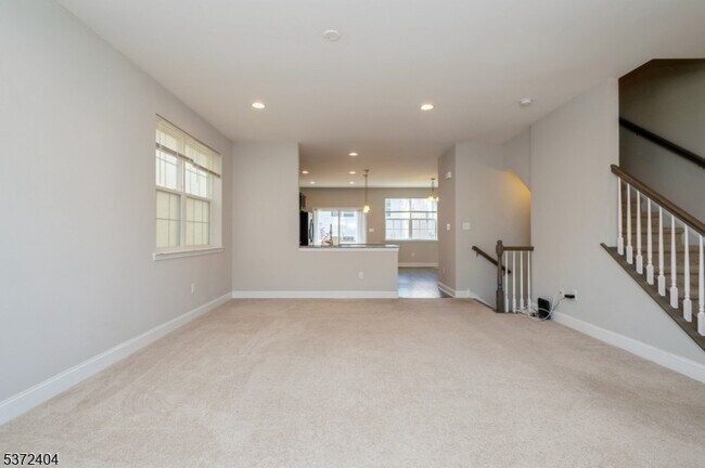 Building Photo - 1601 Hights Farm Rd S