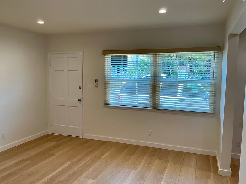 Building Photo - 3774 Tuller Ave