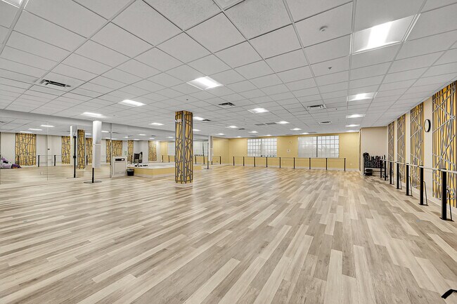 Building Photo - 359 Brighton I