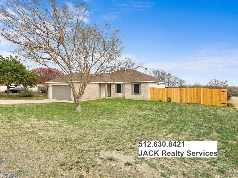 Building Photo - 115 Bell Meadows Dr