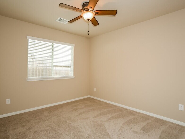 Building Photo - 1710 Leafhopper Ln