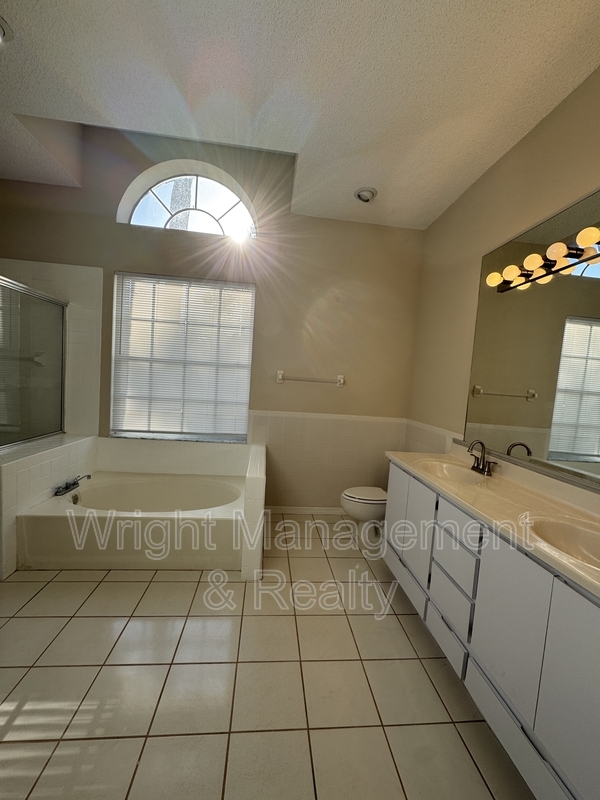 Building Photo - 3966 Eagle Cove E Dr