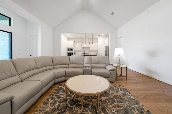 Building Photo - 20710 Via Giulia Ct