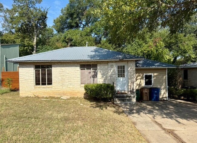 Primary Photo - 3304 Cherrywood Rd
