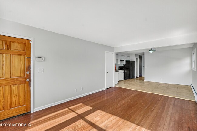 Building Photo - 217 Orange Ave