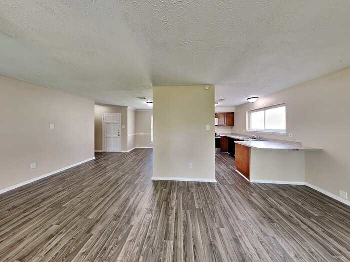 Building Photo - 2855 Pilgrims Point Dr