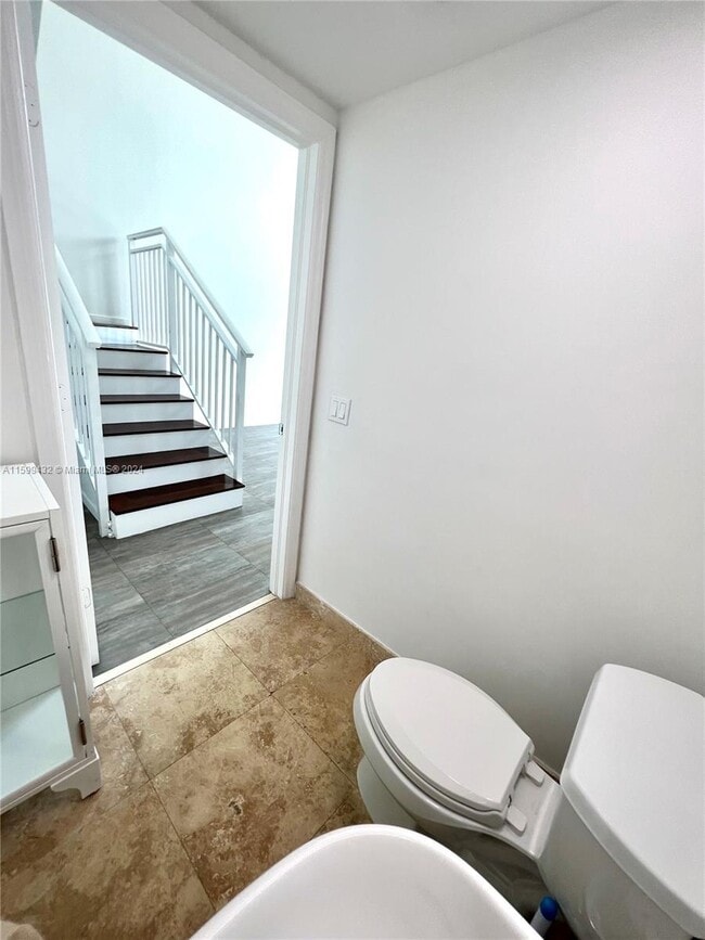 Building Photo - 1650 Brickell Ave