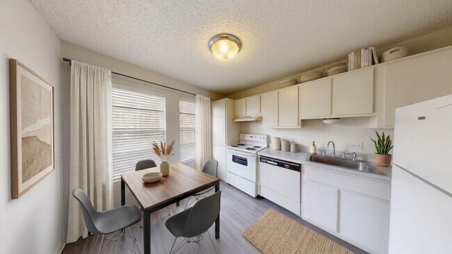 Interior Photo - Stadium View Apartments