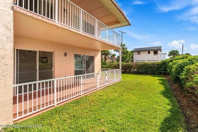 Building Photo - 8000 Ridgewood Ave