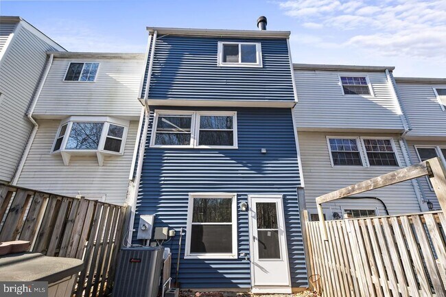 Building Photo - 8315 Brookvale Ct