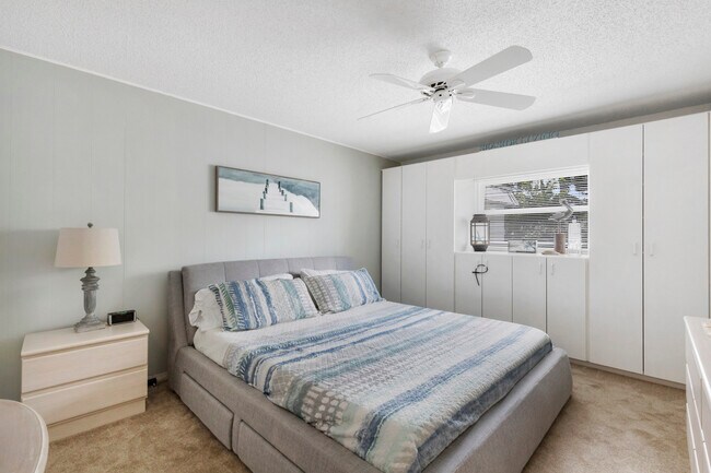 KING SIZE BED - 5800 Hollywood Blvd