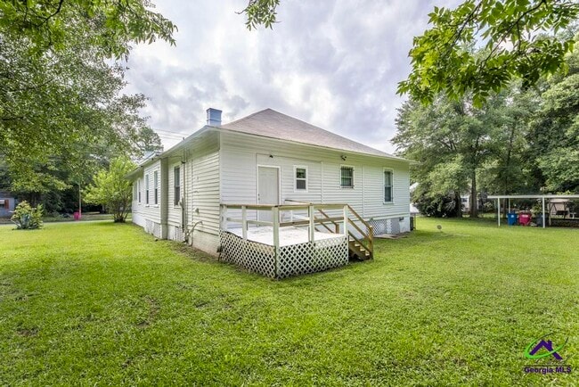 Building Photo - 1147 Burton Ave