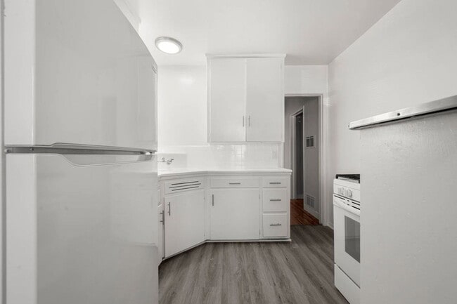 Building Photo - 4114 Palmwood Dr