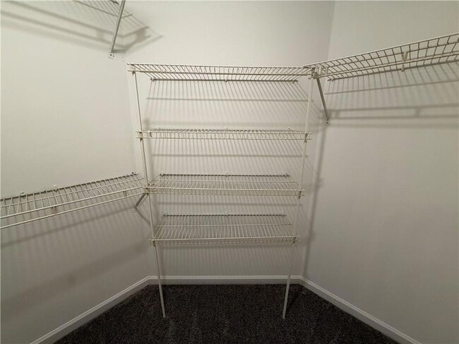 Building Photo - 1921 Cheatham Woods Dr SW