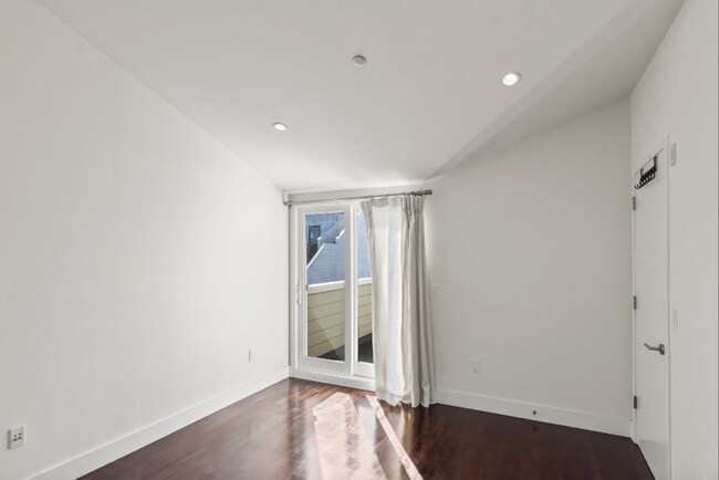 Building Photo - 1350 Natoma St