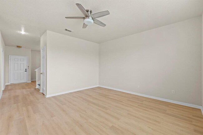 Building Photo - 13935 Maleewan Ln