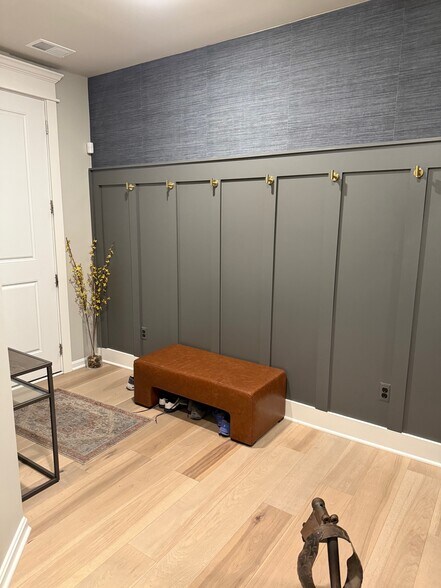 Building Photo - 2502 Rucker Ln