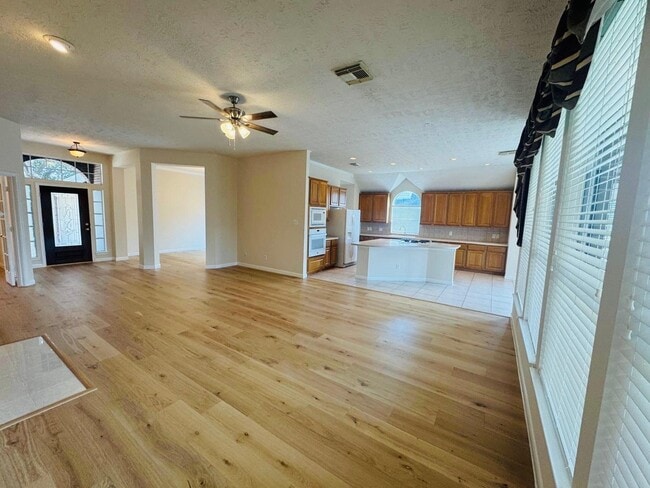 Building Photo - 12015 Concho Bay Ct