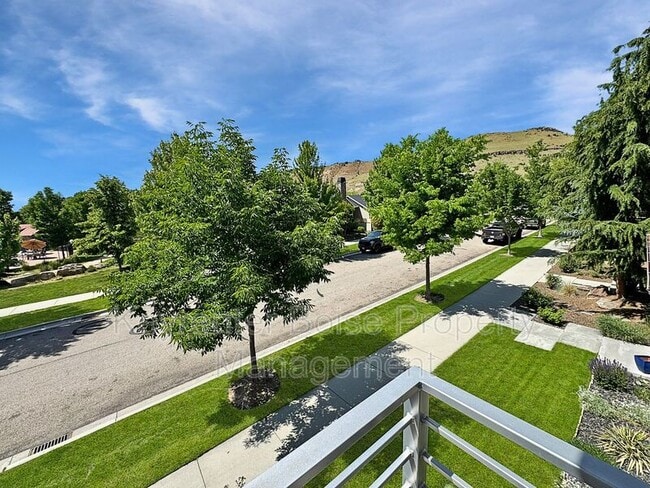 Building Photo - 2784 S Trailwood Way