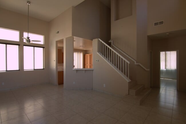 Building Photo - 842 Caminito Estrella