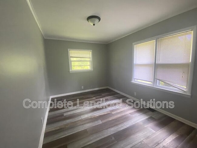 Building Photo - 1851 Gannon Rd